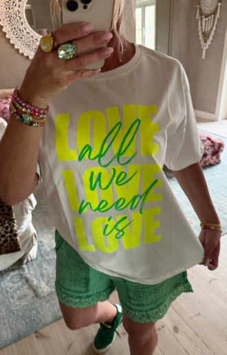 Love All Tshirt Gul