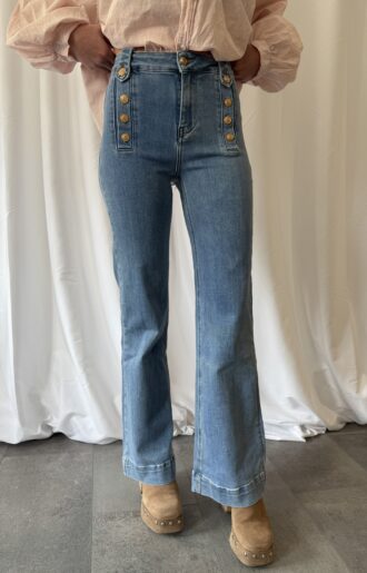 Minna Button Jeans