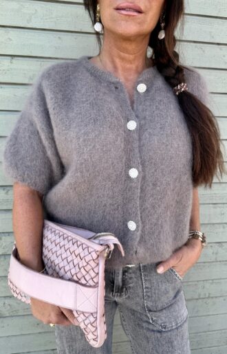 Mullvadsbrun mohairkofta med glittriga silverknappar – lyxig boho luxe-stil i mjuk kid mohair, one size.