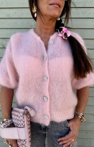 Puderrosa mohairkofta i 80 % kid mohair med glittriga silverknappar – one size, boho luxe-stil.