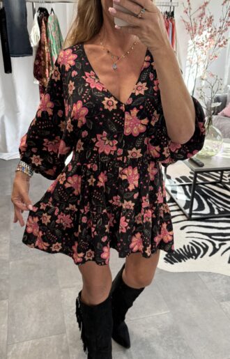 Julia Viskostunika/Kort Klänning Svart