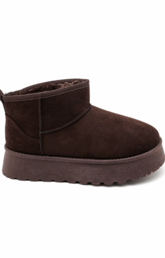 Chokladbruna uggs-inspirerade skor med lurvigt foder i fuskpäls