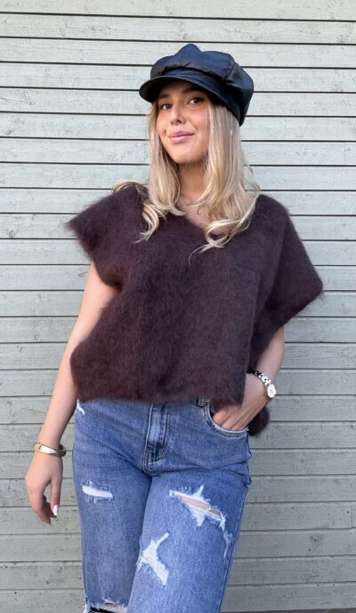 Chokladbrun väst i mjuk kid mohair – trendig höstnyhet från Love Forever
