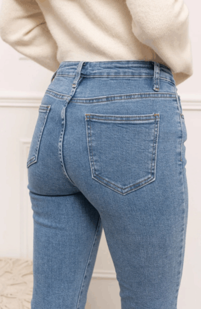 Untitled design_20251106_183127_0000