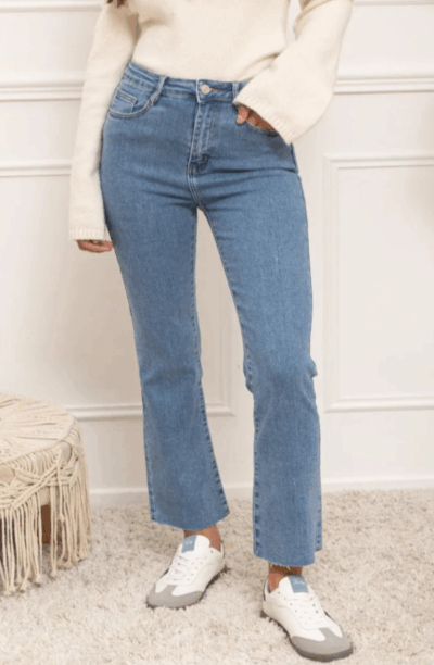 Untitled design_20251106_183156_0000