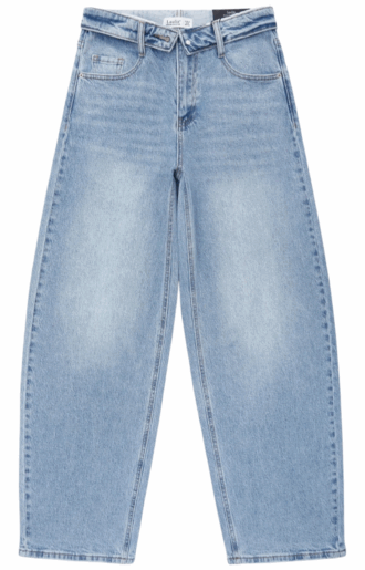 Barrel jeans i ljus jeanstvätt för dam, trendig passform i mjukt stretchigt jeanstyg med bra benlängd