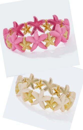Elastiska boho armband med sjöstjärnor i rosa och vitt med gulddetaljer, somriga smycken från Love Forever