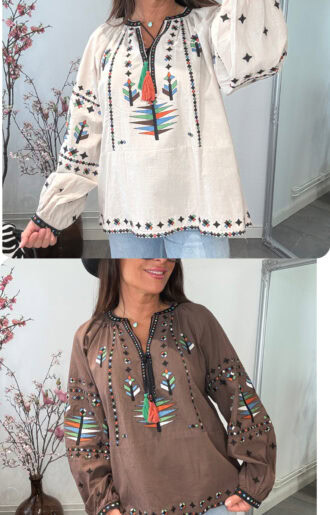 Bohemisk blus i 100% bomull med indianinspirerade broderier och knytning i halsen från Love Forever, finns i offwhite och chocolate.