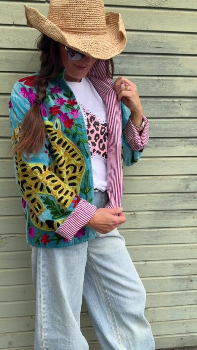 Suzani Jacka med Leo Blommor Turquoise – video
